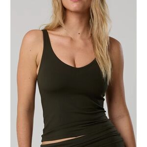 Offline by Aerie Olive Green Tank Top Built In Bra Stretchy Lounge Active Top Si